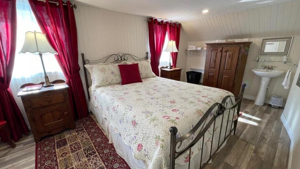 Les Chalets De La Colline Inc Baie-Sainte-Catherine Zewnętrze zdjęcie